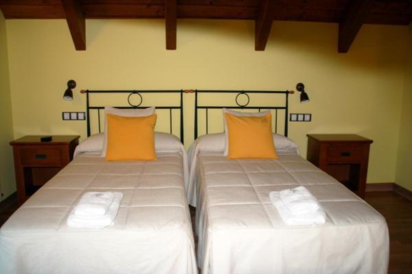 Hostal Rural Casa Parda 트라마카스티야드테나 객실 사진